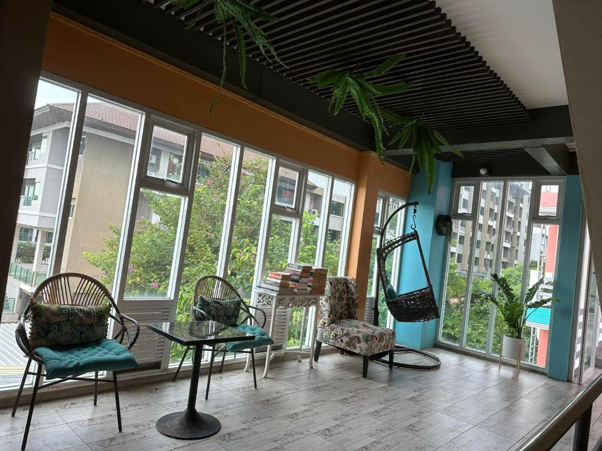 Bbhouse Pattaya Hotel Exterior foto
