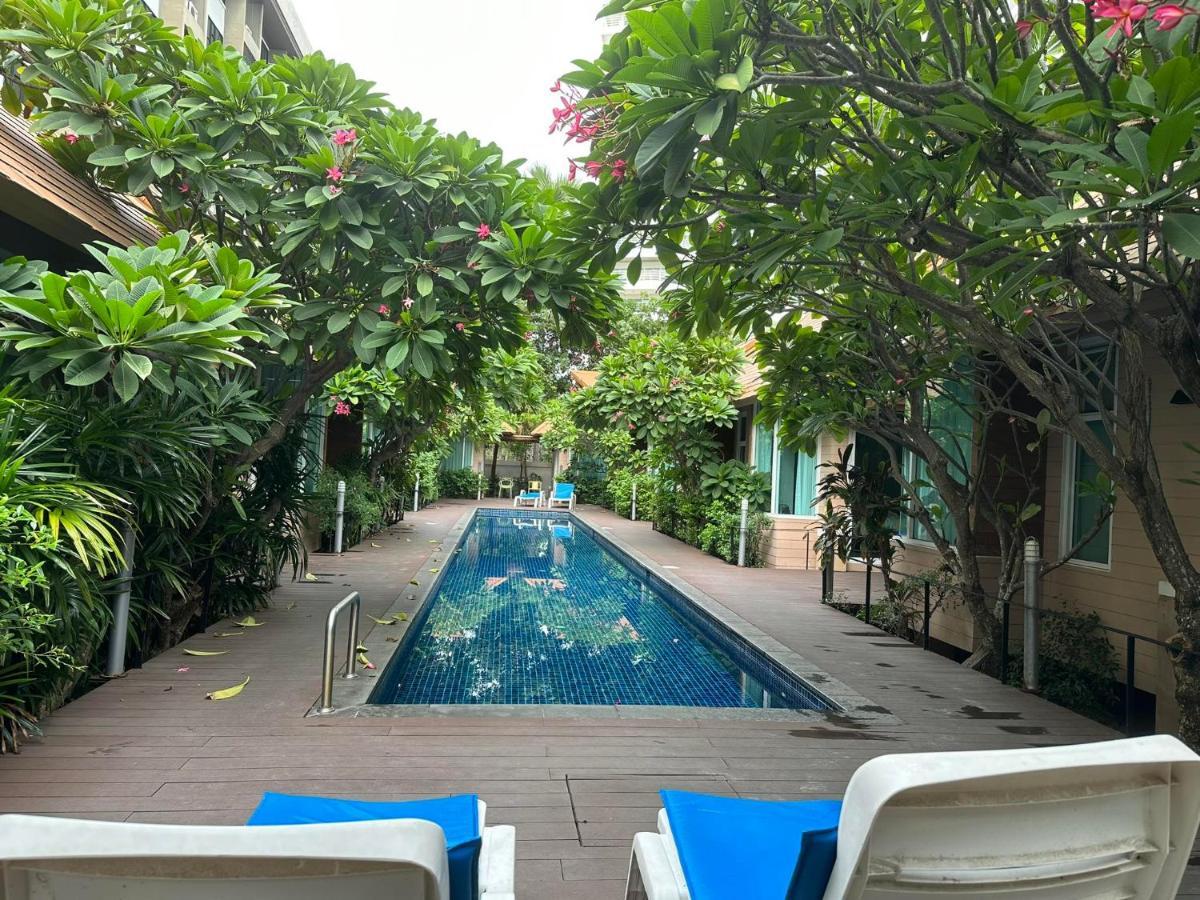 Bbhouse Pattaya Hotel Exterior foto